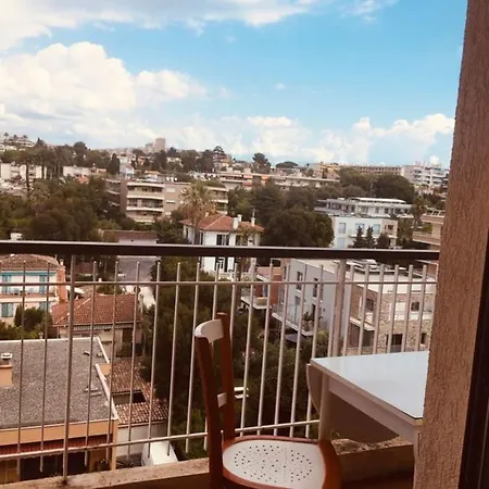 Nice Studio With Balcony 5 Min From The Beach * Antibes